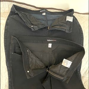 Style and Co. ladies jeans! Excellent condition! Smoke free home!